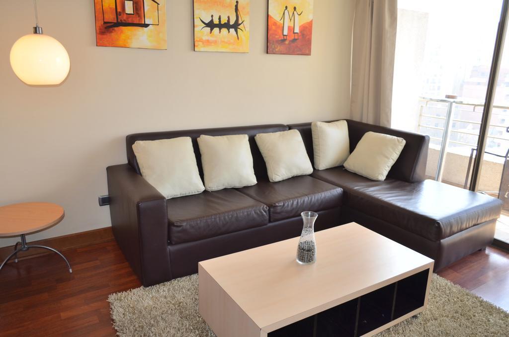 Apartamentos Capital Santiago Oda fotoğraf